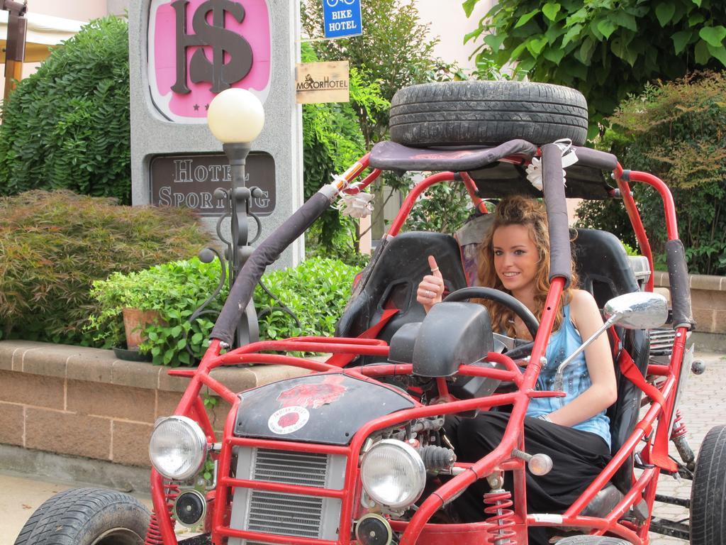 Hotel Sporting Tabiano Terme Buitenkant foto