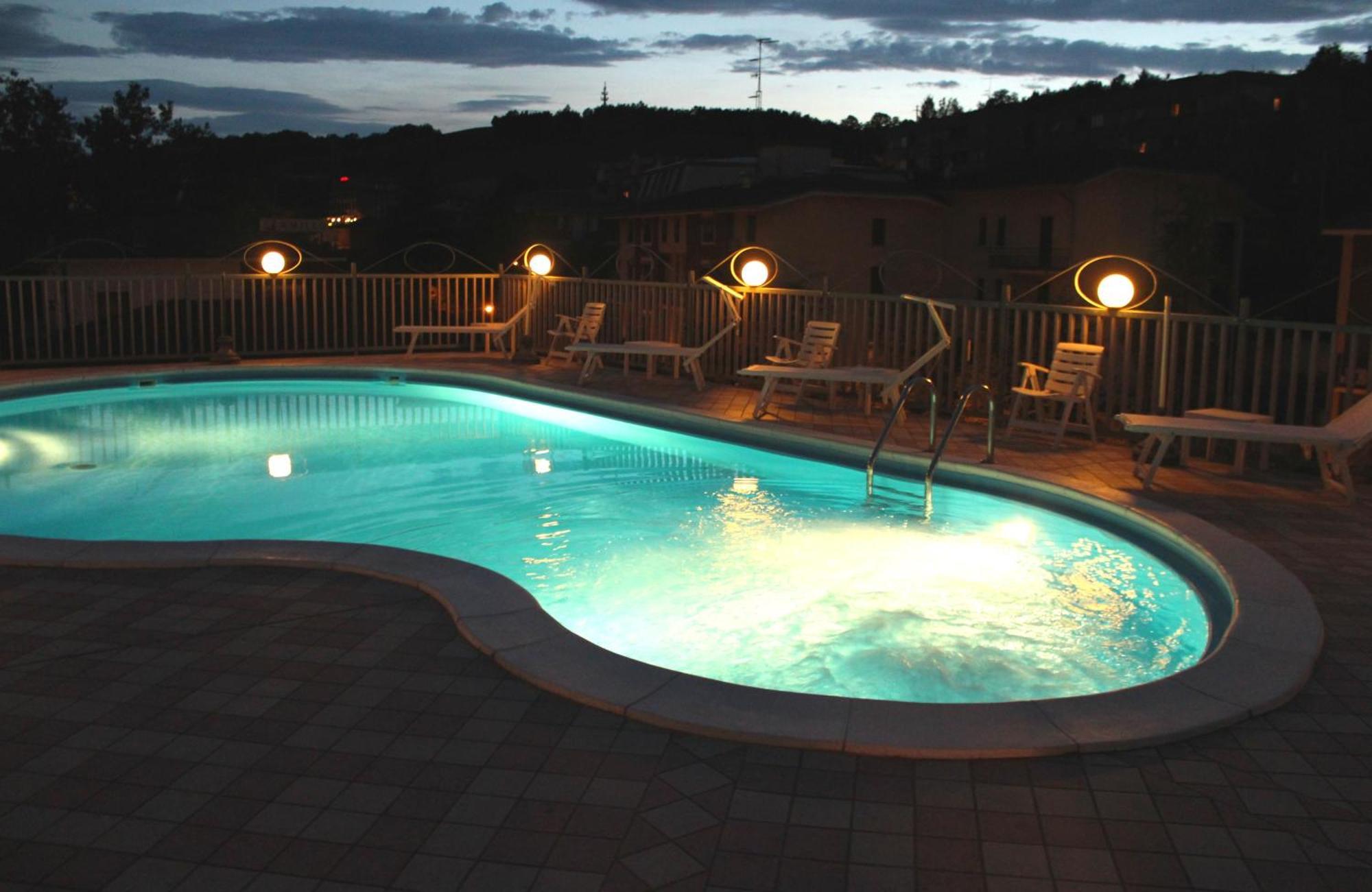 Hotel Sporting Tabiano Terme Buitenkant foto