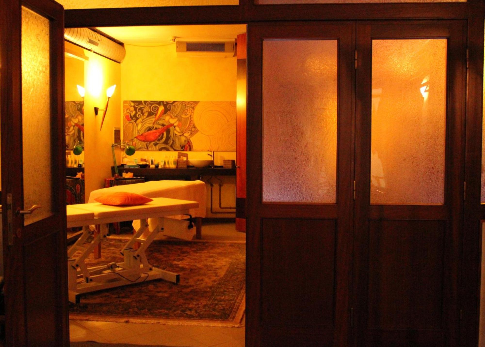 Hotel Sporting Tabiano Terme Buitenkant foto
