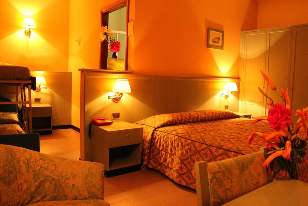 Hotel Sporting Tabiano Terme Kamer foto